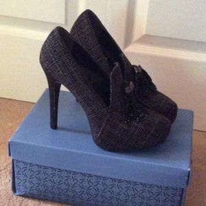 Simply Vera stiletto heels!